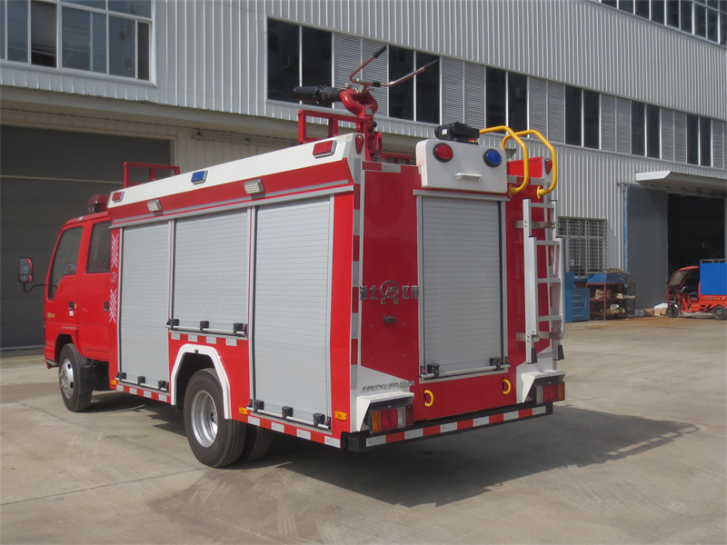 100P慶鈴泡沫消防車(chē)（2噸）圖片